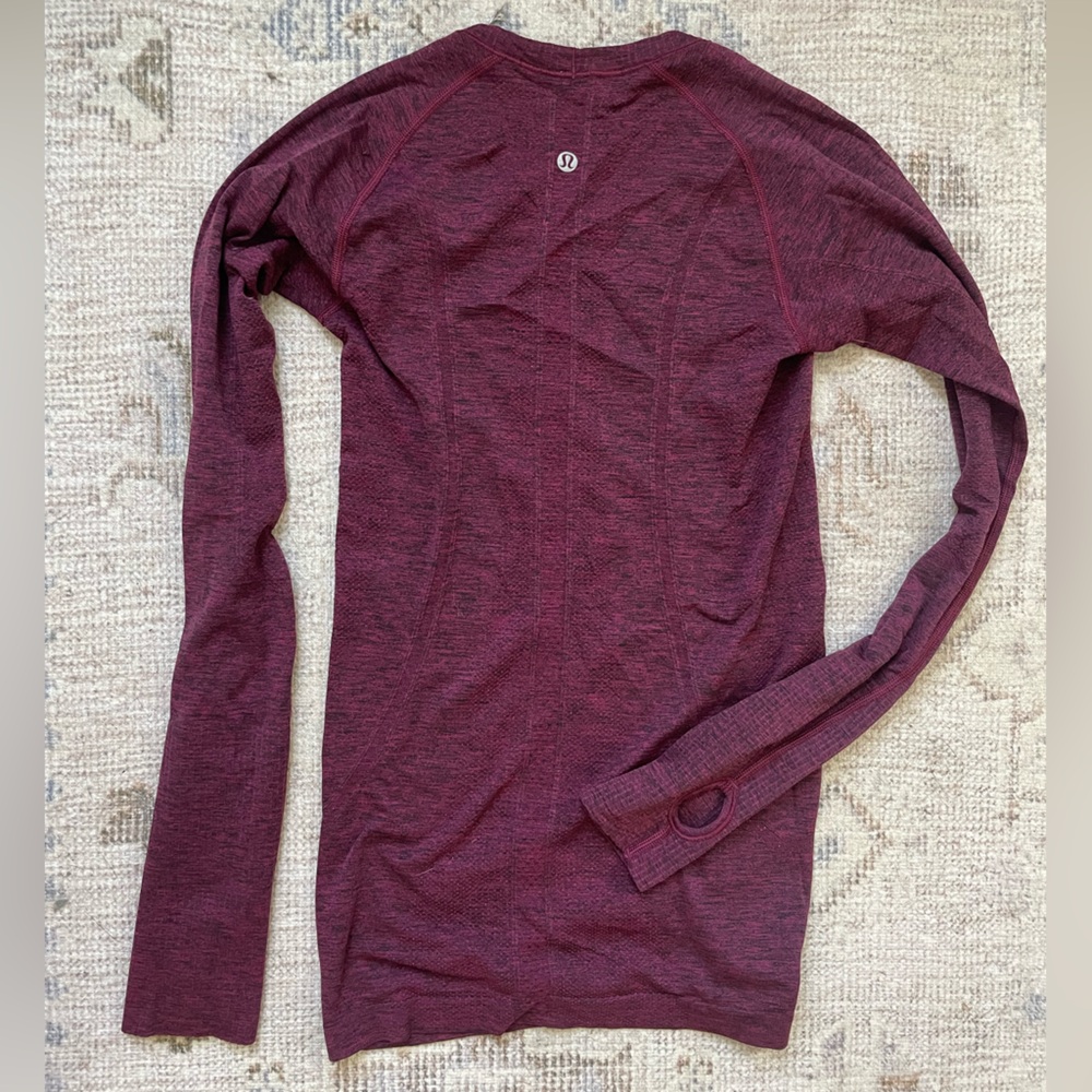 Lululemon swiftly tech long sleeve top Maroon